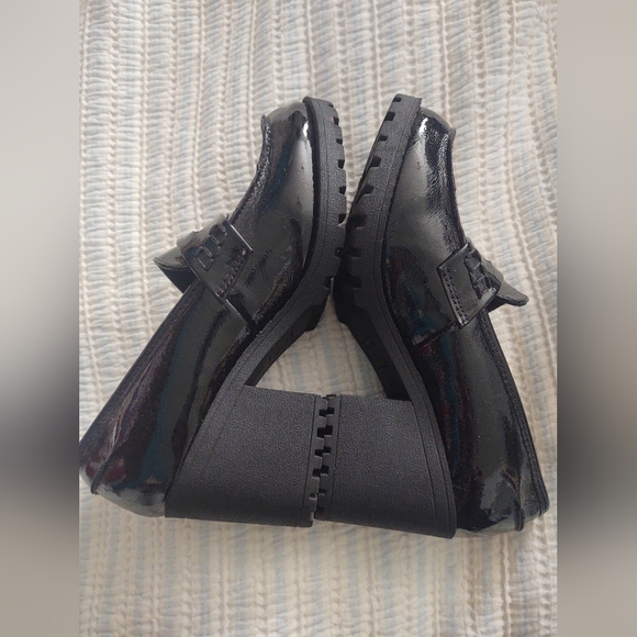 Thick Heel Loafers - Picture 3 of 5